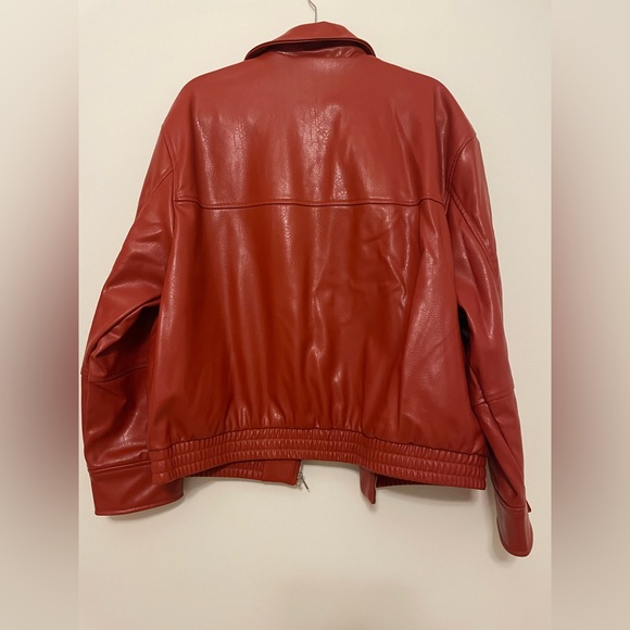 Zara leather bomber jacket - wore only once - Picture 5 of 8